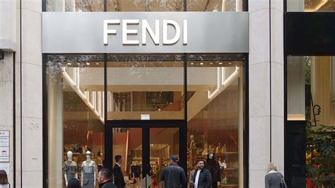 fendi calzature lavora con noi|fendi internships.